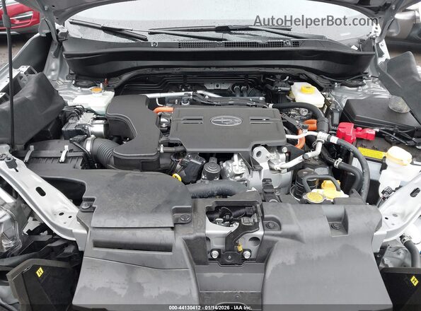 JF2SLSED2SH424860 2025 SUBARU FORESTER Silver უკანა ხედი