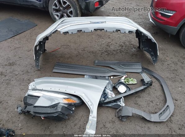 JF2SLSED2SH424860 2025 SUBARU FORESTER Silver ხელსაწყოთა პანელის ხედი