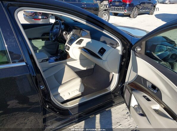 JH4KC1F97HC000517 2017 ACURA RLX Black Front interior view
