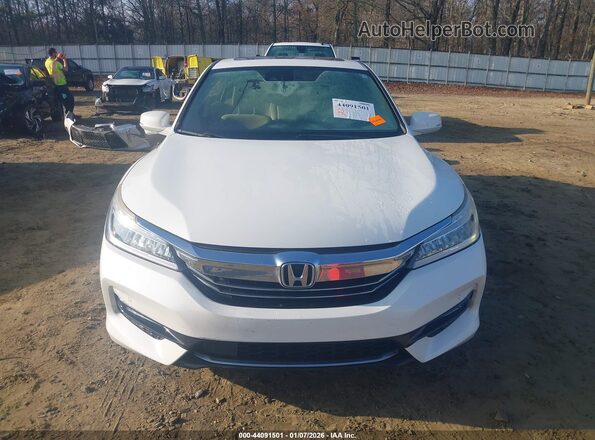 JHMCR6F75HC004659 2017 HONDA ACCORD HYBRID White 