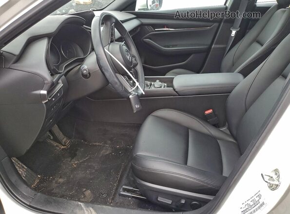 JM1BPALM1R1707060 2024 MAZDA 3 Белый Вид салона спереди