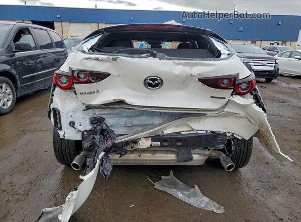 JM1BPALM1R1707060 2024 MAZDA 3 Белый Вид сзади