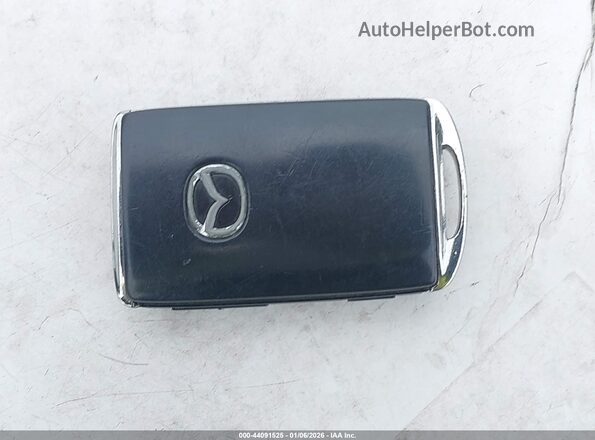JM1BPBNM3L1155202 2020 MAZDA 3 Gray Առջևի վահանակի տեսք