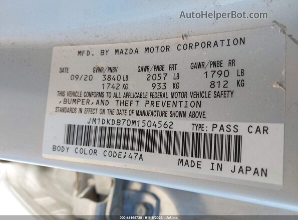 JM1DKDB70M1504562 2021 MAZDA CX-3 Cream Vista del compartimento del motor