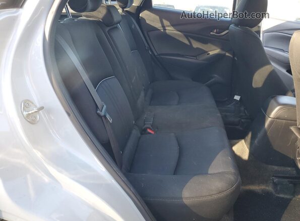 JM1DKFB72K0417583 2019 MAZDA CX-3 White Widok tylnych siedzeń
