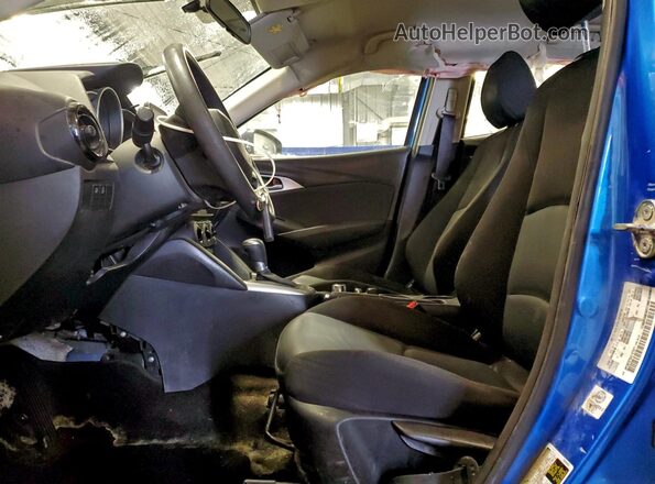 JM1DKFB79H0167977 2017 MAZDA CX-3 Blue Vista interior delantera