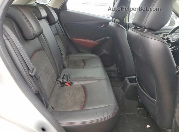 JM1DKFD79J0316908 2018 MAZDA CX-3 White 