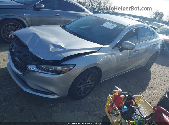 JM1GL1UM9J1336167 2018 MAZDA 6 Silver Vista tres cuartos delantera izquierda