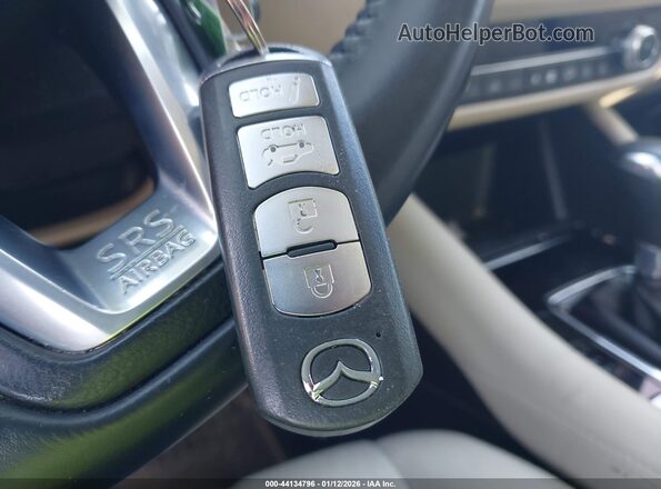 JM1GL1UM9J1336167 2018 MAZDA 6 Silver Vista del salpicadero