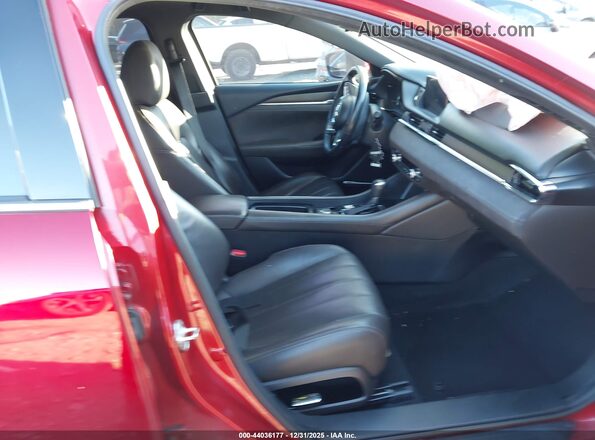 JM1GL1XY2J1320052 2018 MAZDA 6 Красный Вид салона спереди