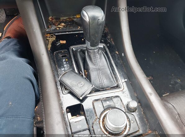 JM1GL1XY2M1613387 2021 MAZDA 6 Red Dashboard view