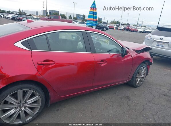 JM1GL1XY2M1613387 2021 MAZDA 6 Red Rear interior view