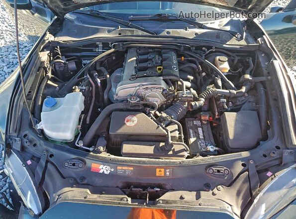 JM1NDAC70J0200967 2018 MAZDA MX-5 Green Вид задньої частини салону