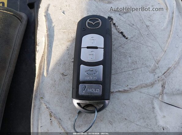 JM1NDAC75H0120025 2017 MAZDA MX-5 MIATA Gray Dashboard view