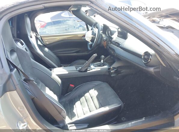 JM1NDAC75R0605721 2024 MAZDA MX-5 MIATA Green Вид салону спереду
