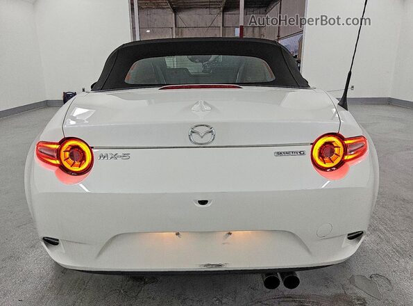 JM1NDAD70R0609433 2024 MAZDA MX-5 White Rear view