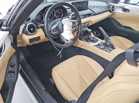 JM1NDAD70R0609433 2024 MAZDA MX-5 White Dashboard view