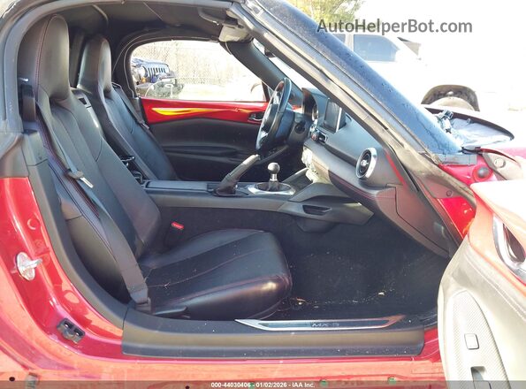 JM1NDAD71H0125124 2017 MAZDA MX-5 MIATA Red Front interior view