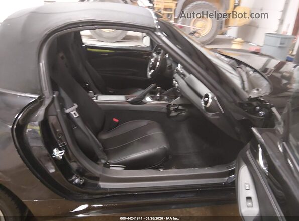 JM1NDAD71P0550812 2023 MAZDA MX-5 MIATA Black Widok wnętrza z przodu