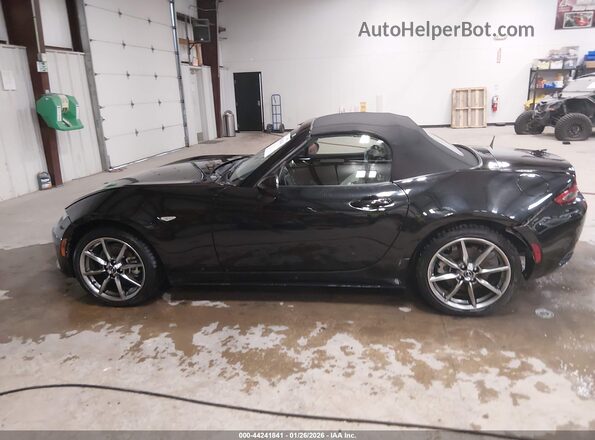 JM1NDAD71P0550812 2023 MAZDA MX-5 MIATA Black Widok wnętrza 360 stopni