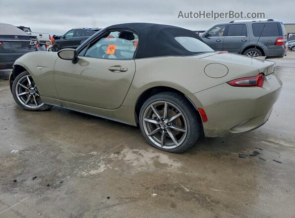 JM1NDAD72P0557607 2023 MAZDA MX-5 Tan Trasero izquierdo
