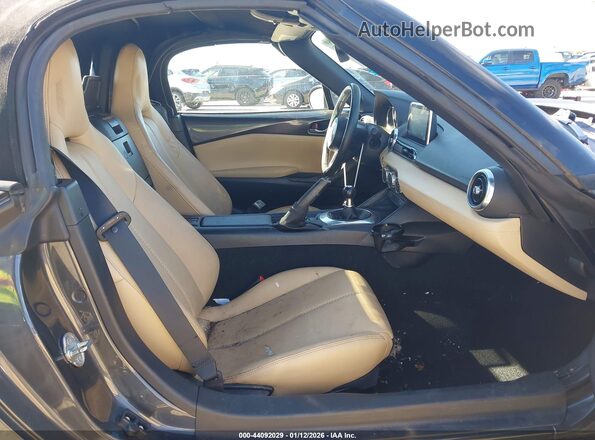 JM1NDAD74H0123979 2017 MAZDA MX-5 MIATA Gray VIN կոդի պիտակի տեսք