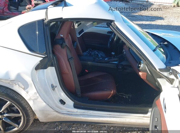 JM1NDAM72K0301105 2019 MAZDA MX-5 MIATA RF White წინა სალონის ხედი