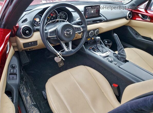 JM1NDAM72L0413288 2020 MAZDA MX-5 Red Vista del salpicadero