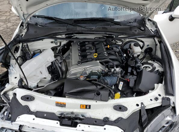 JM1NDAM73R0602850 2024 MAZDA MX-5 White Սալոնի հետևի տեսք