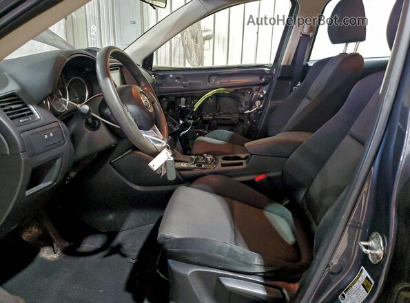 JM3KE4BY0G0801095 2016 MAZDA CX-5 Gray Front interior view