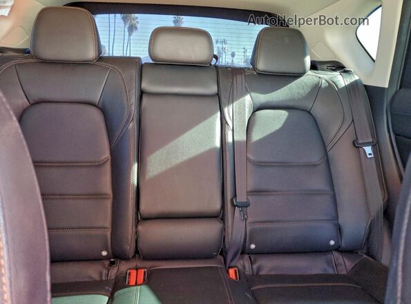 JM3KFADLXH0113555 2017 MAZDA CX-5 White Widok tylnych siedzeń