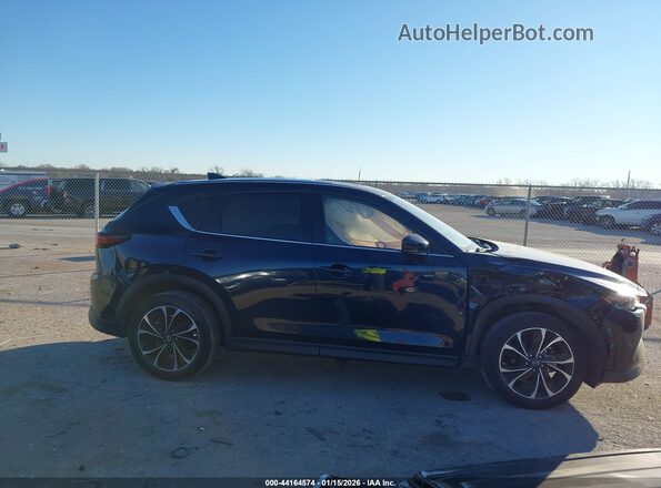 JM3KFBEM8N0611178 2022 MAZDA CX-5 Black Вид задньої частини салону