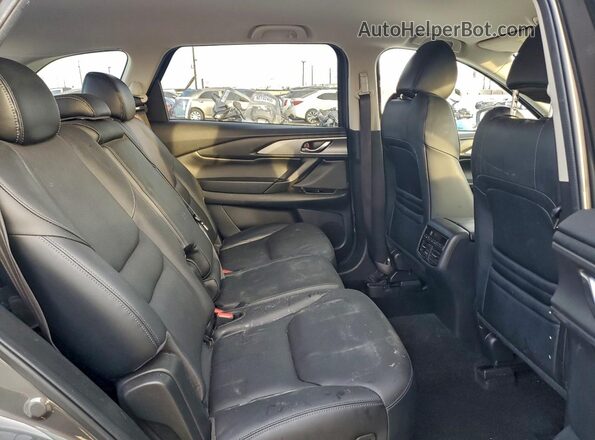 JM3TCBCY6N0600702 2022 MAZDA CX-9 Gray Widok wnętrza z tyłu
