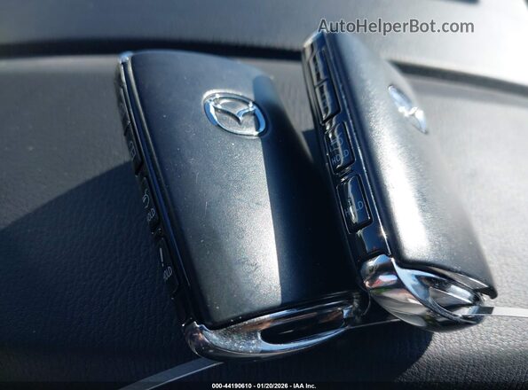 JM3TCBDY5P0636706 2023 MAZDA CX-9 Silver Vista del salpicadero