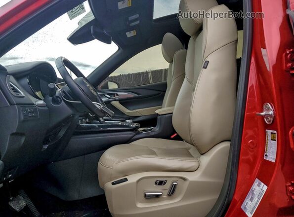 JM3TCBDYXN0610437 2022 MAZDA CX-9 Red Вид салону спереду
