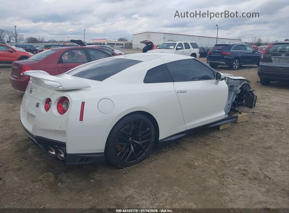 JN1AR5EF6HM820840 2017 NISSAN GT-R White Հետևի աջ