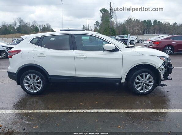 JN1BJ1CV2LW280303 2020 NISSAN ROGUE White Widok wnętrza z tyłu