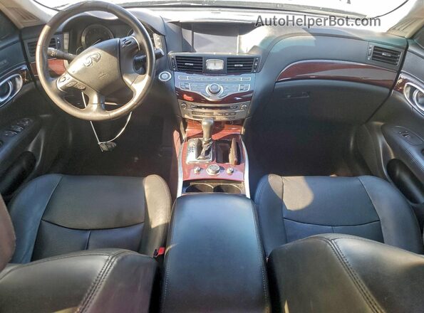 JN1BY1AP3HM741124 2017 INFINITI Q70 Black წინა პანელის ხედი