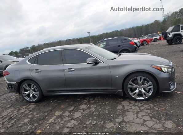 JN1BY1AP4HM740516 2017 INFINITI Q70 Gray უკანა სალონის ხედი