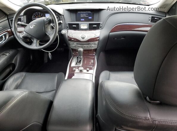 JN1BY1AP6KM505526 2019 INFINITI Q70 Silver Widok deski rozdzielczej