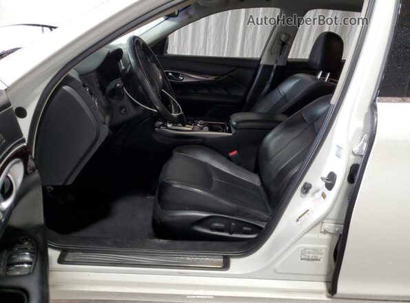 JN1BY1PR9GM720334 2016 INFINITI Q70L White წინა სალონის ხედი
