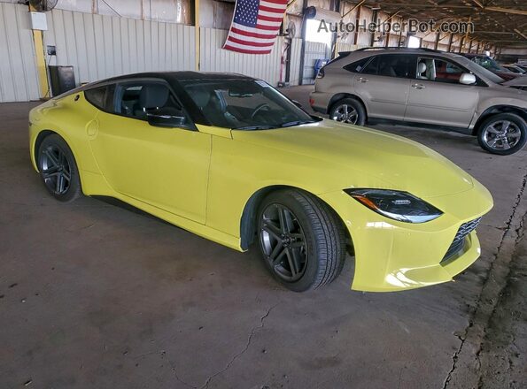 JN1BZ4AH2RM366688 2024 NISSAN Z Yellow 