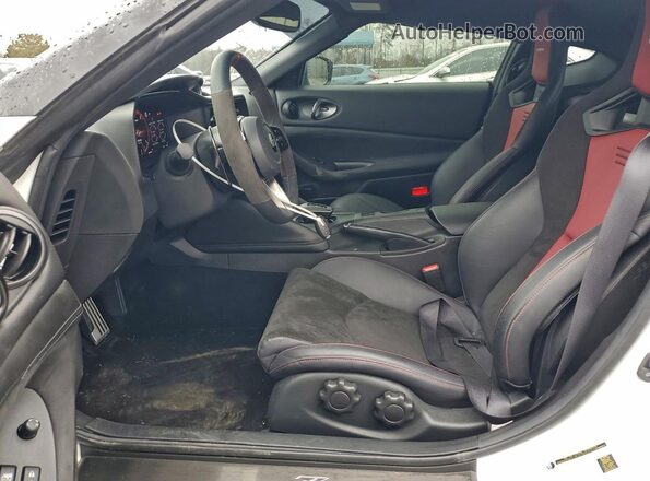 JN1BZ4CH1RM360314 2024 NISSAN Z White 