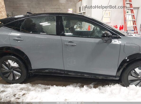JN1DF0CD6RM732771 2024 NISSAN ARIYA Gray Widok wnętrza z tyłu