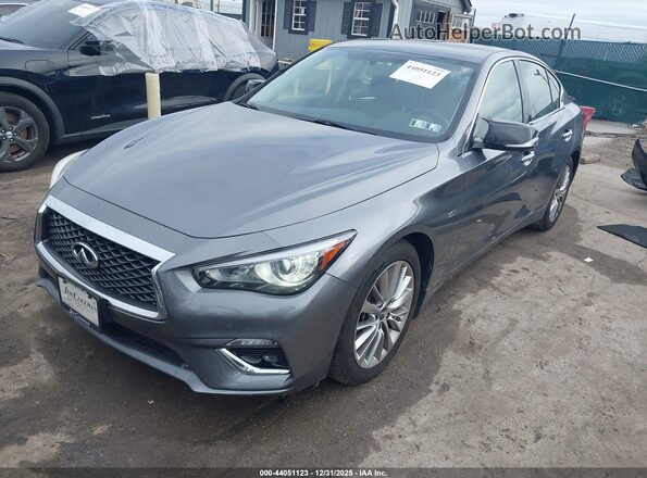 JN1EV7AR9JM441409 2018 INFINITI Q50 Gray Front left