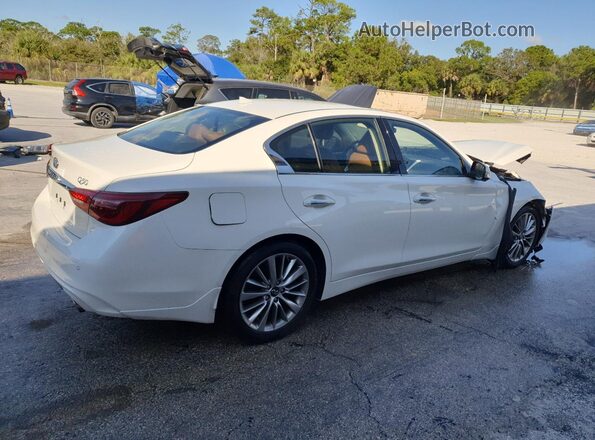 JN1EV7BP1RM600495 2024 INFINITI Q50 White Задня права чверть