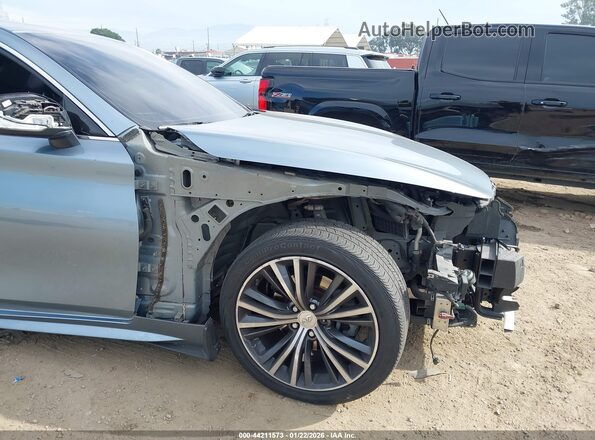JN1EV7EK2JM343058 2018 INFINITI Q60 Silver Vista frontal