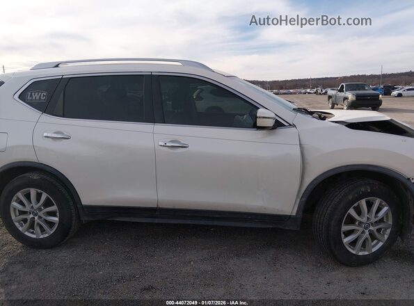 JN8AT2MT2LW018677 2020 NISSAN ROGUE White Rear interior view