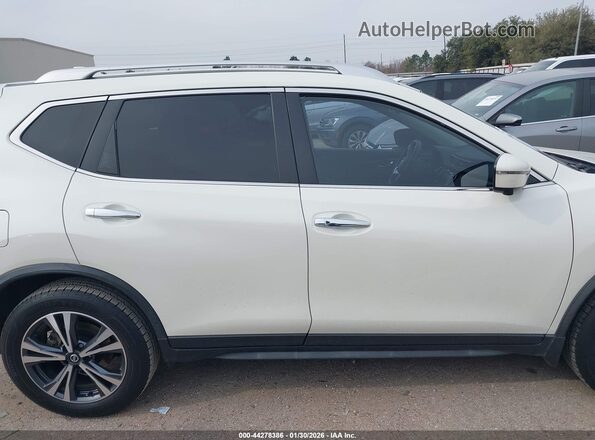 JN8AT2MT4KW501795 2019 NISSAN ROGUE White 