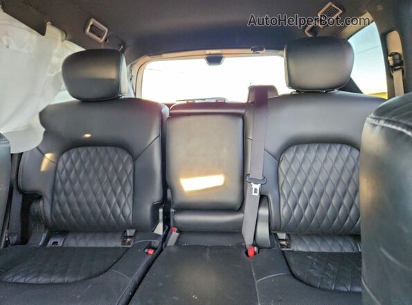 JN8AZ2AC8N9485090 2022 INFINITI QX80 Gray Rear seats view
